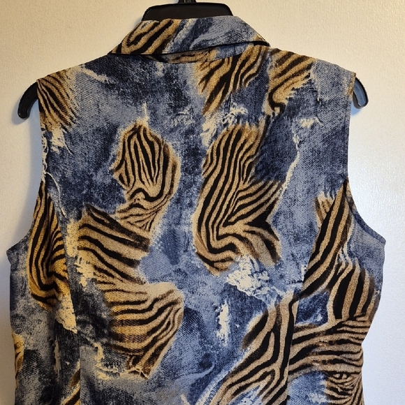 Chic Blue and Tan Blouse with Refined Style - Picture 6 of 7